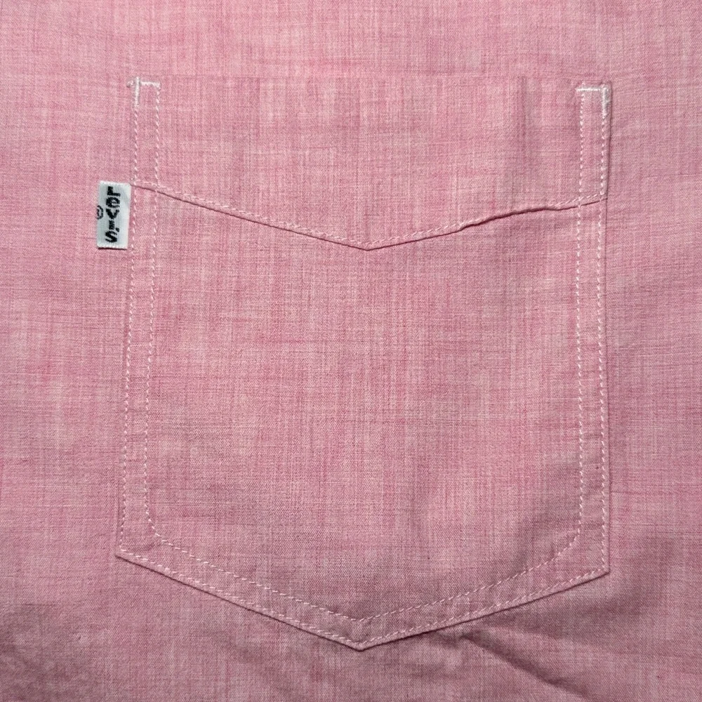 Levi’s Men's Pink Button-Up Shirt